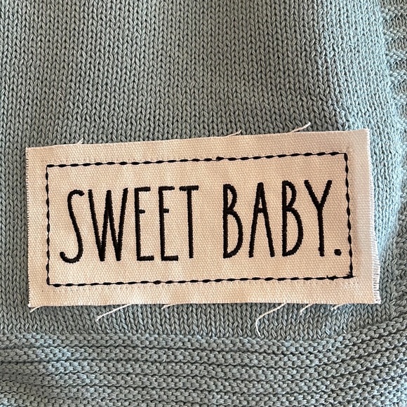 Rae Dunn - SWEET BABY - blanket - Picture 2 of 4